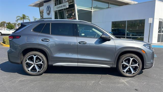 new 2025 Volkswagen Tiguan car, priced at $32,015