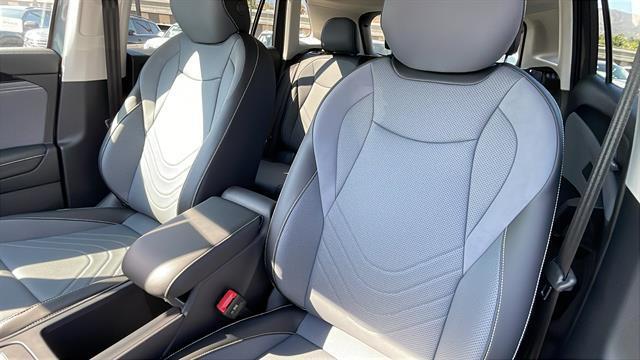 new 2025 Volkswagen Tiguan car, priced at $32,015
