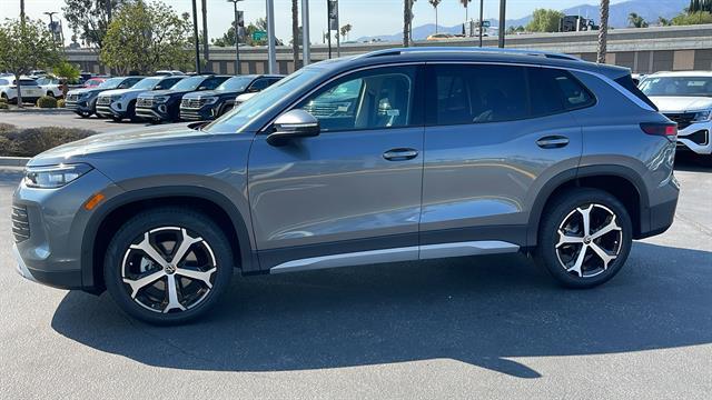 new 2025 Volkswagen Tiguan car, priced at $32,015