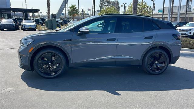 new 2025 Volkswagen ID.4 car, priced at $48,613