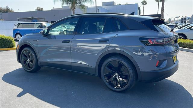 new 2025 Volkswagen ID.4 car, priced at $48,613