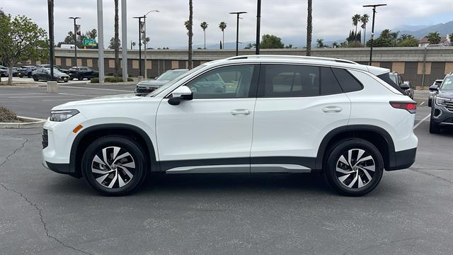 new 2025 Volkswagen Tiguan car, priced at $31,836