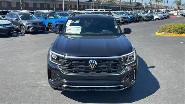 new 2026 Volkswagen Atlas Cross Sport car, priced at $56,601