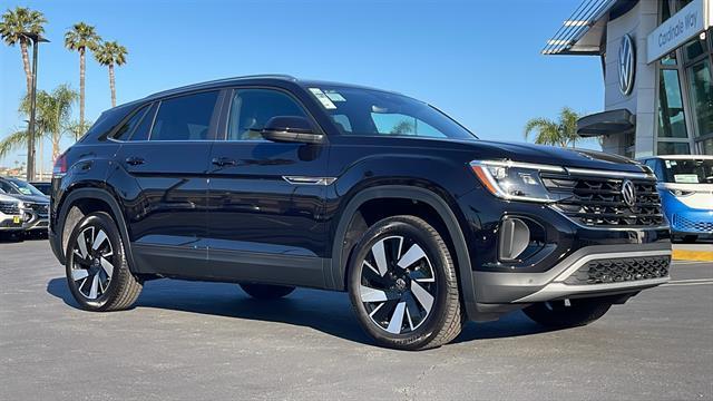 new 2025 Volkswagen Atlas Cross Sport car, priced at $40,212