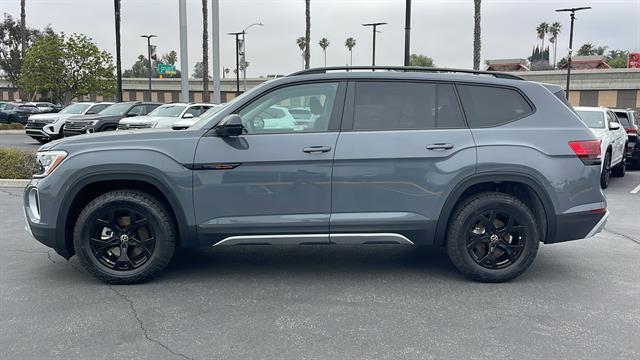 new 2025 Volkswagen Atlas car, priced at $45,946