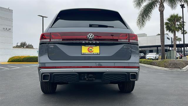 new 2025 Volkswagen Atlas car, priced at $45,946