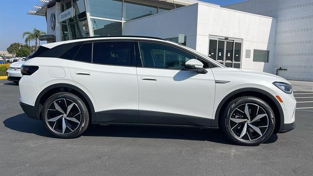 new 2025 Volkswagen ID.4 car, priced at $46,604