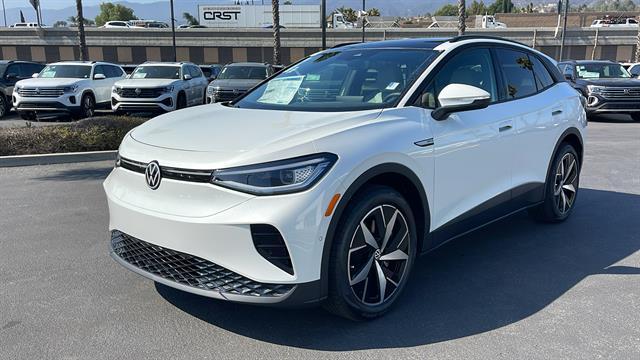 new 2025 Volkswagen ID.4 car, priced at $46,604