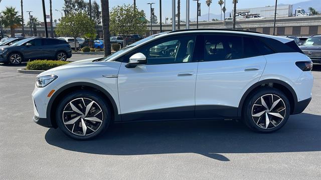 new 2025 Volkswagen ID.4 car, priced at $46,604