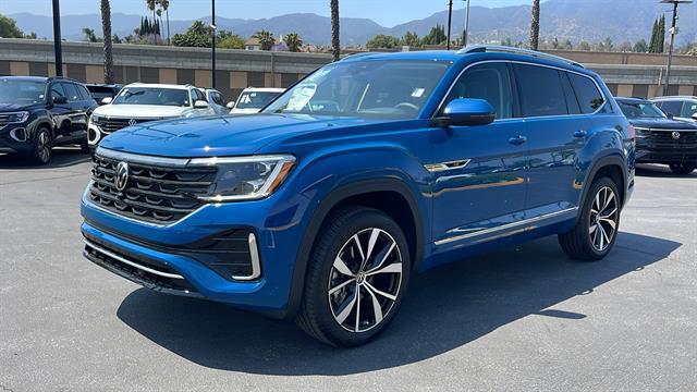 new 2025 Volkswagen Atlas car, priced at $53,024