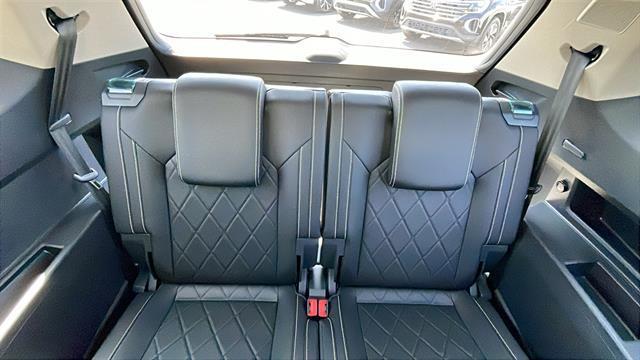 new 2025 Volkswagen Atlas car, priced at $53,024