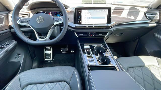 new 2025 Volkswagen Atlas car, priced at $53,024