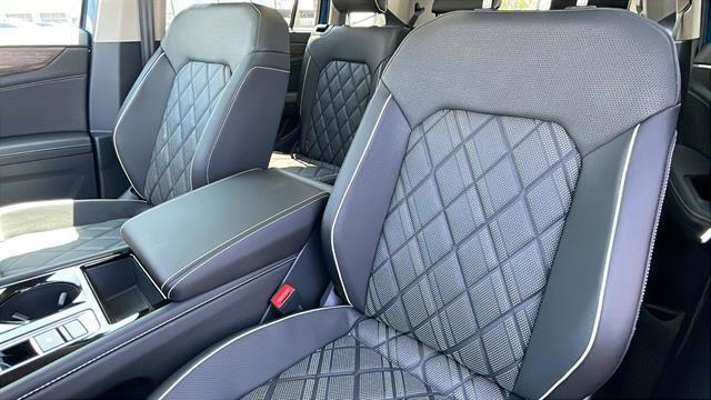new 2025 Volkswagen Atlas car, priced at $53,024