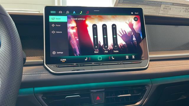new 2025 Volkswagen Tiguan car, priced at $40,420