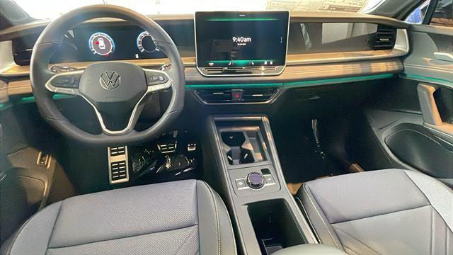 new 2025 Volkswagen Tiguan car, priced at $40,420