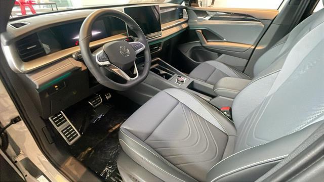 new 2025 Volkswagen Tiguan car, priced at $40,420