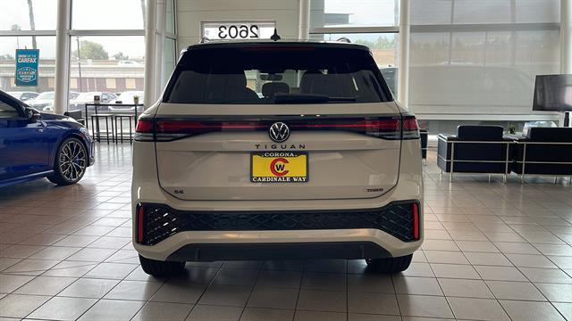 new 2025 Volkswagen Tiguan car, priced at $40,420