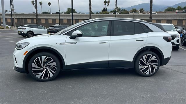 new 2025 Volkswagen ID.4 car, priced at $55,136