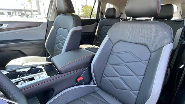 new 2025 Volkswagen Atlas car, priced at $47,004