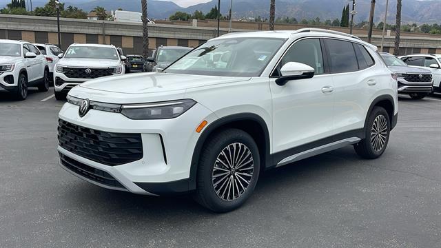 new 2025 Volkswagen Tiguan car, priced at $29,815