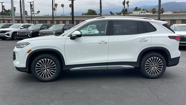 new 2025 Volkswagen Tiguan car, priced at $29,815