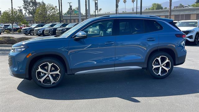 new 2025 Volkswagen Tiguan car, priced at $33,626