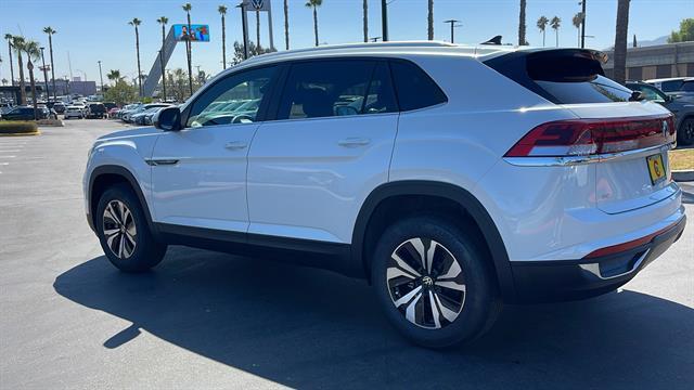 new 2026 Volkswagen Atlas Cross Sport car, priced at $40,831