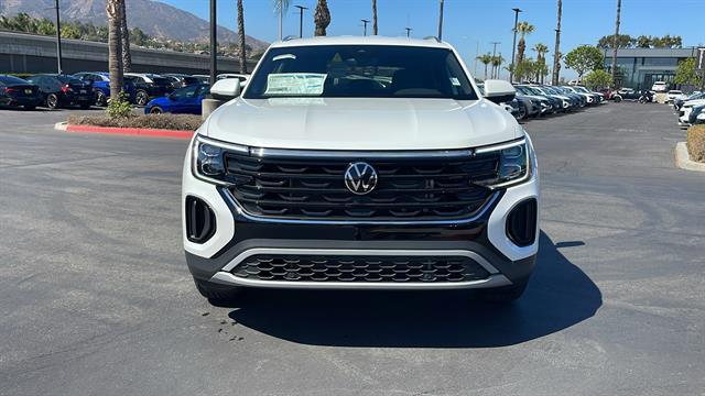new 2026 Volkswagen Atlas Cross Sport car, priced at $40,831