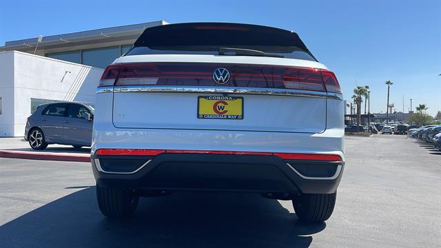 new 2026 Volkswagen Atlas Cross Sport car, priced at $40,831