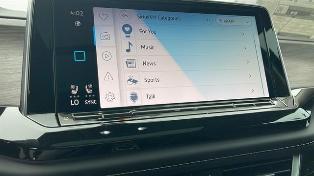 new 2025 Volkswagen Atlas car, priced at $53,024