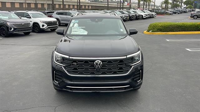 new 2025 Volkswagen Atlas car, priced at $53,024