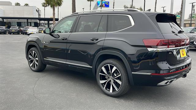 new 2025 Volkswagen Atlas car, priced at $53,024