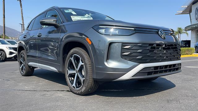 new 2025 Volkswagen Tiguan car, priced at $34,826