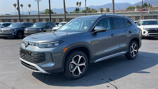 new 2025 Volkswagen Tiguan car, priced at $34,826