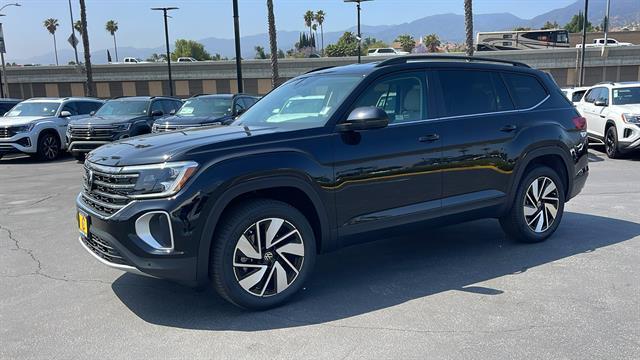 new 2025 Volkswagen Atlas car, priced at $42,124