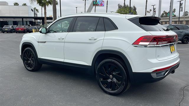 new 2025 Volkswagen Atlas Cross Sport car, priced at $42,007