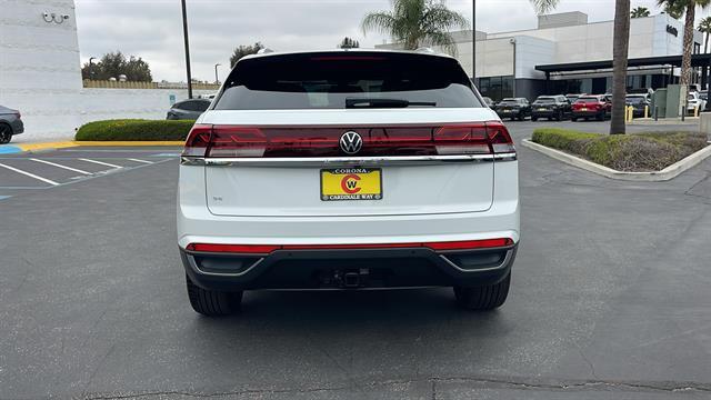 new 2025 Volkswagen Atlas Cross Sport car, priced at $42,007