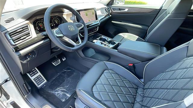 new 2025 Volkswagen Atlas car, priced at $54,189