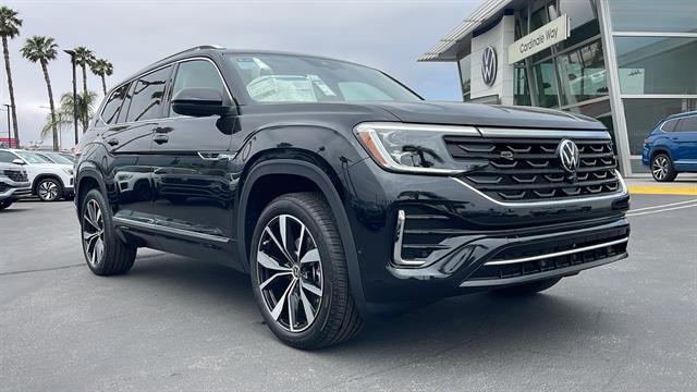 new 2025 Volkswagen Atlas car, priced at $53,024