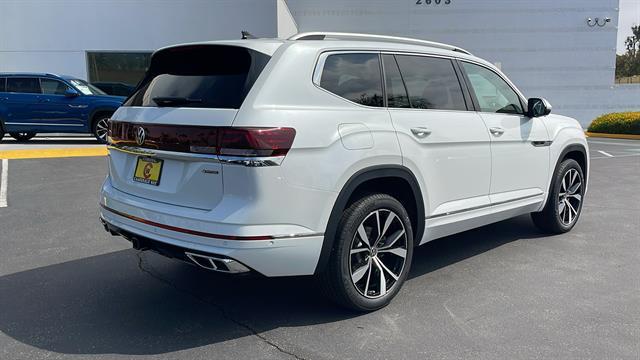new 2025 Volkswagen Atlas car, priced at $54,174