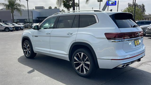 new 2025 Volkswagen Atlas car, priced at $54,174