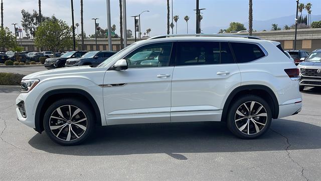 new 2025 Volkswagen Atlas car, priced at $54,174