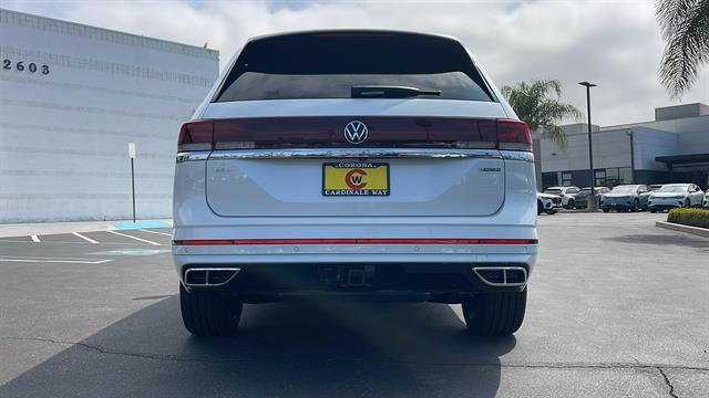 new 2025 Volkswagen Atlas car, priced at $54,174