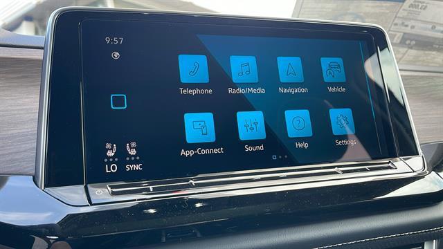 new 2025 Volkswagen Atlas car, priced at $54,174