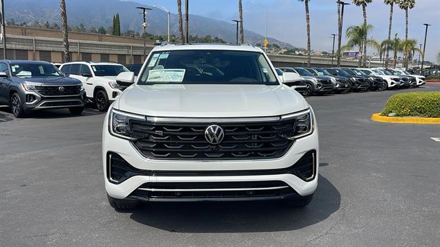 new 2025 Volkswagen Atlas car, priced at $54,174