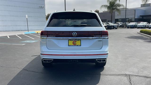 new 2025 Volkswagen Atlas car, priced at $54,174