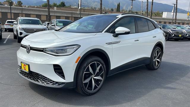 new 2025 Volkswagen ID.4 car, priced at $51,868