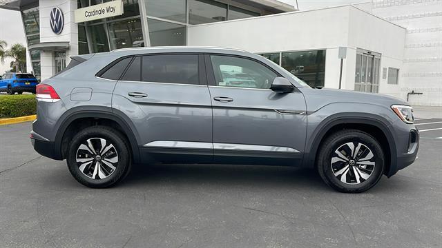 new 2025 Volkswagen Atlas Cross Sport car, priced at $36,087