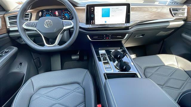 new 2025 Volkswagen Atlas car, priced at $46,264