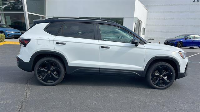 new 2025 Volkswagen Taos car, priced at $32,101